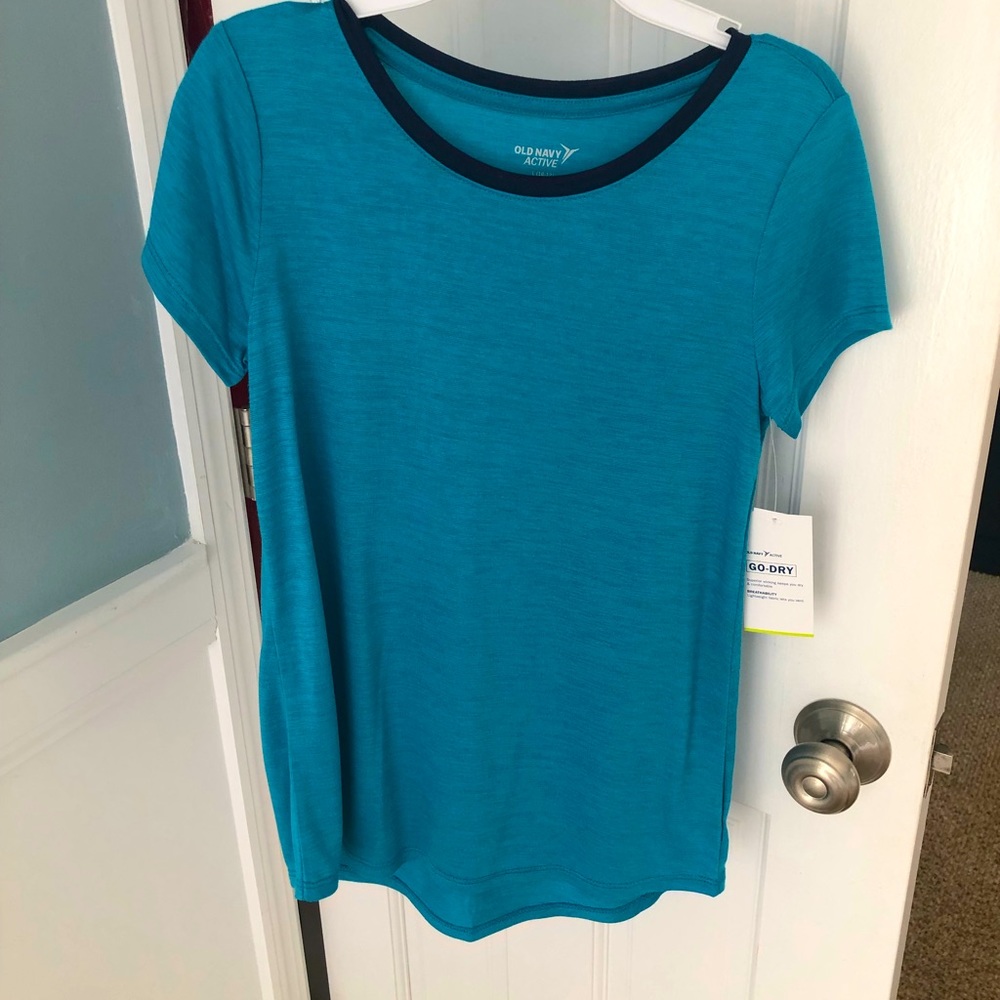 Old Navy Active Go Dry big girl’s t-shirt